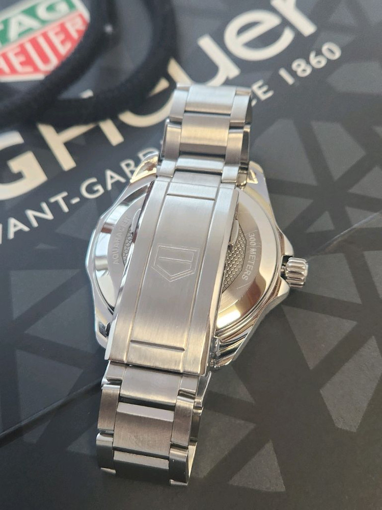 태그호이어 아쿠아레이서 프로패셔널300 블랙 43mm 이미지