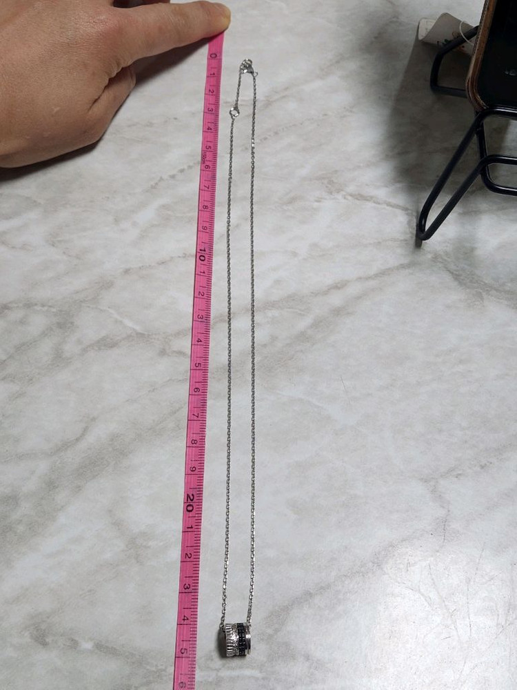 부쉐론 콰트로 라지사이즈 목걸이 이미지