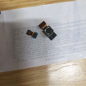 LG G2 (F320) 전면, 후면 카메라모듈 이미지