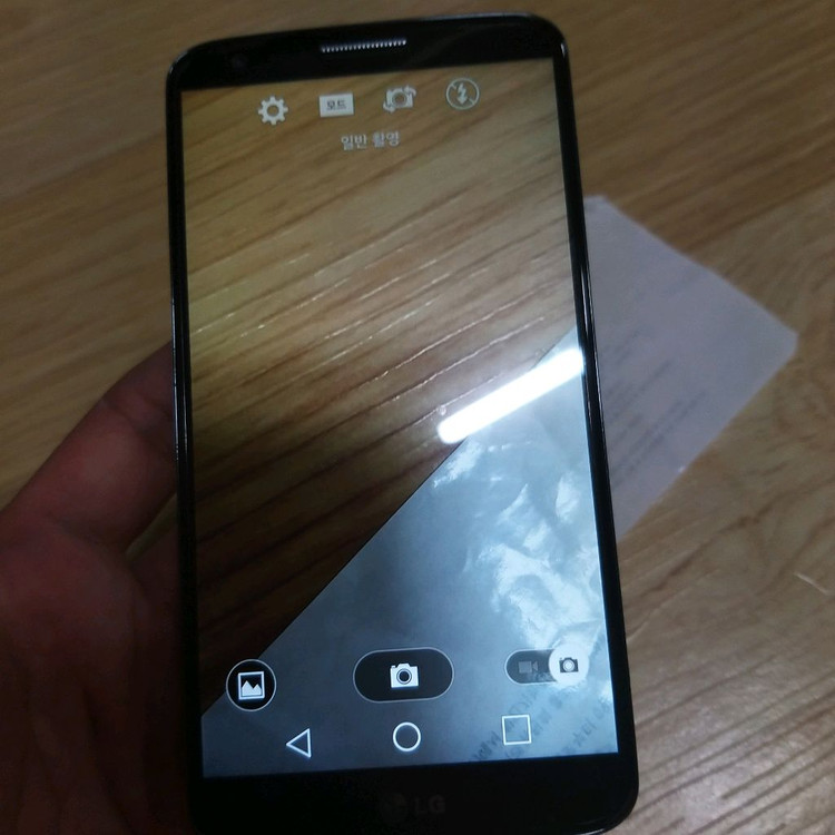 LG G2 (F320) 전면, 후면 카메라모듈 이미지