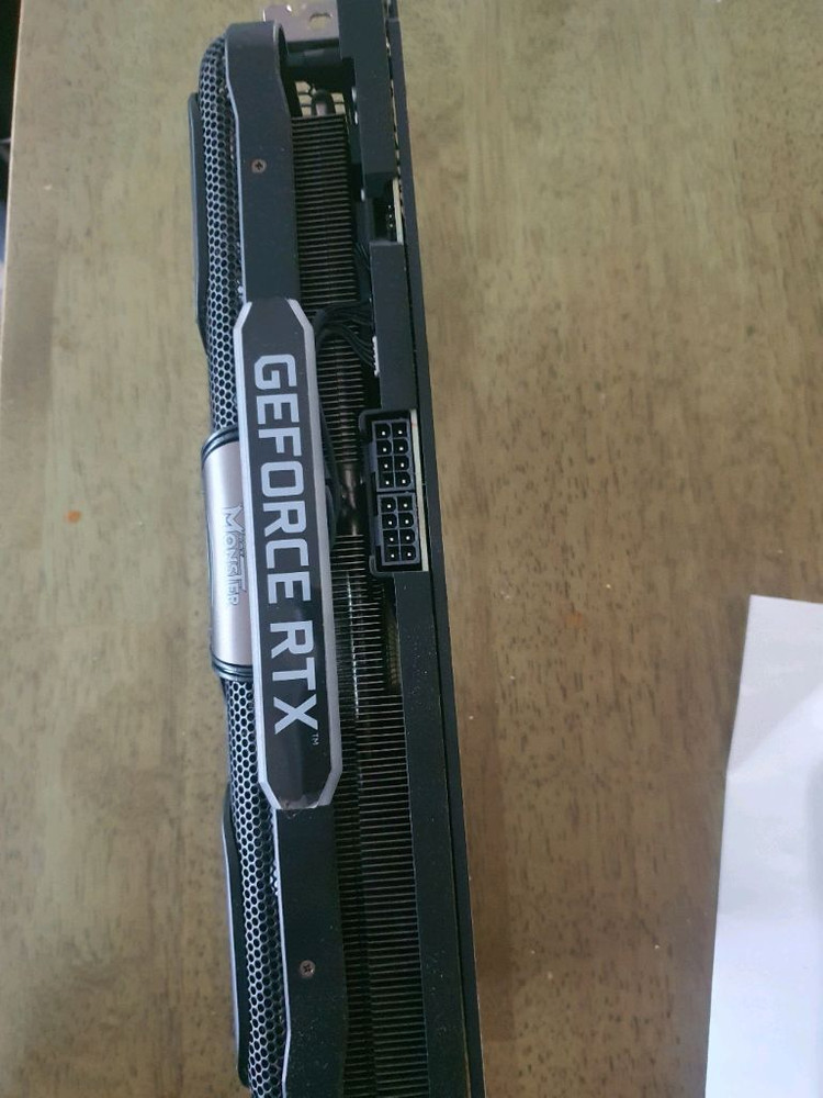 이엠텍 rtx3070 블랙몬스터 그래픽카드 이미지