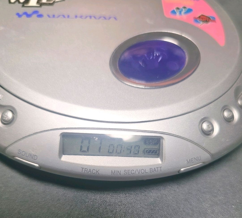 소니(Sony) 워크맨 D-E351 휴대용 CD 플레이어 이미지