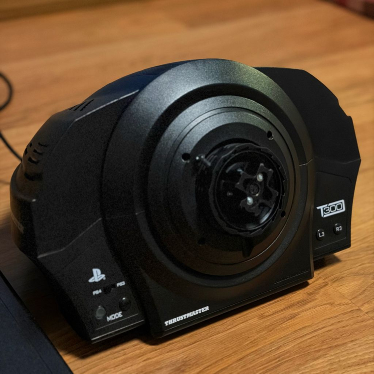 Thrustmaster T300RS GT + TH8S 이미지