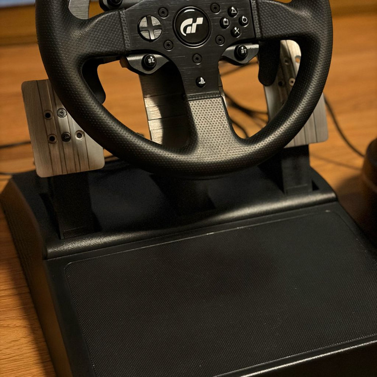 Thrustmaster T300RS GT + TH8S 이미지