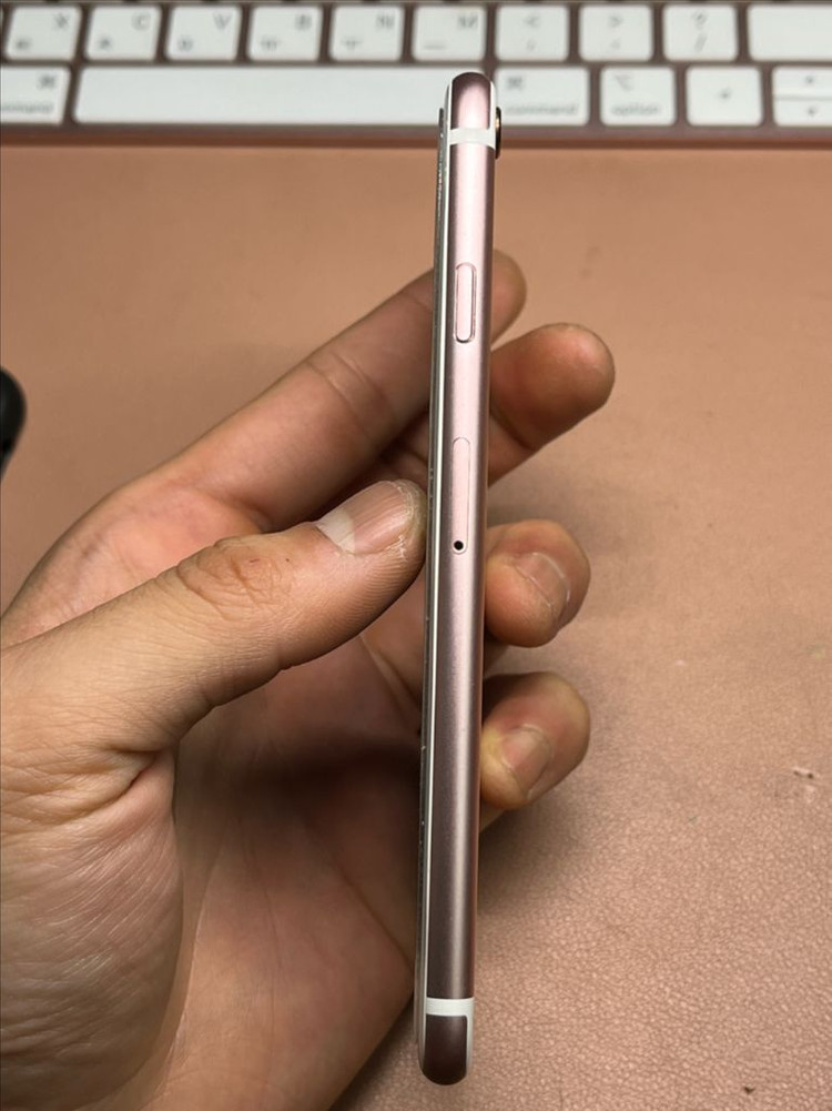 아이폰 6S 64GB 로즈골드 이미지