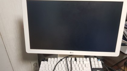 엘지 22인치 일체형 PC LG22V24 PC N2930 4G SSD 120 인강 일체형PC 저렴히 9만원에 판매 이미지