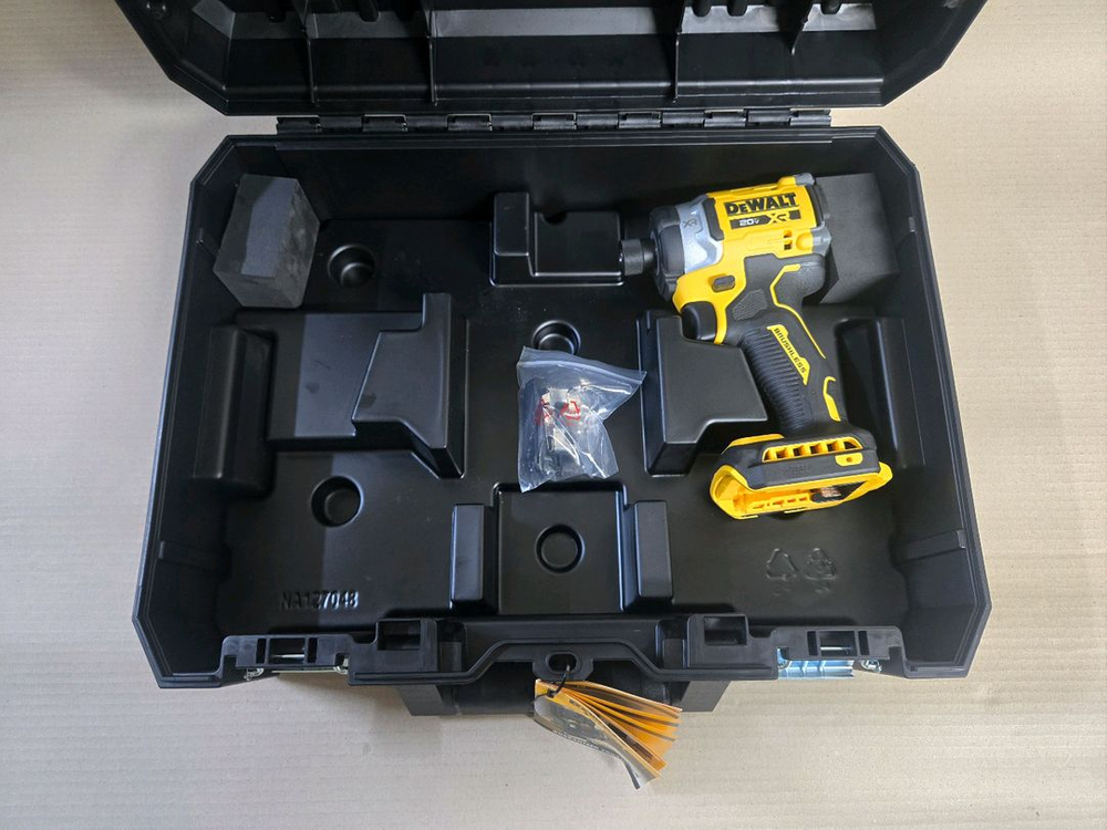 디월트20v dcf860n 정품 임팩드라이버 티스텍 콤보 케이스 디월트임팩드릴 디월트임팩드라이버 디월트임팩 이미지