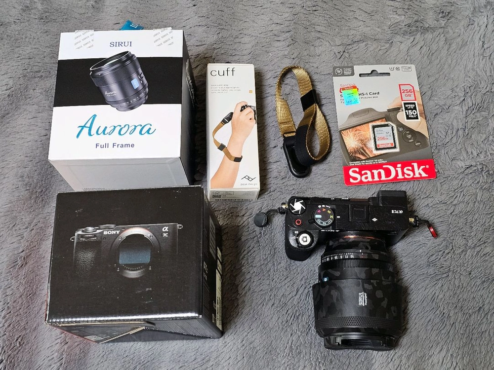 소니 a7c2 바디 + 시루이 85mm f1.4 망원 85.4 여친렌즈 이미지