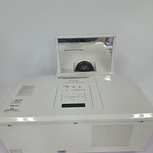 파나소닉 초단초점 프로젝터 PT-CW330EA 저렴하게 놓아요 이미지