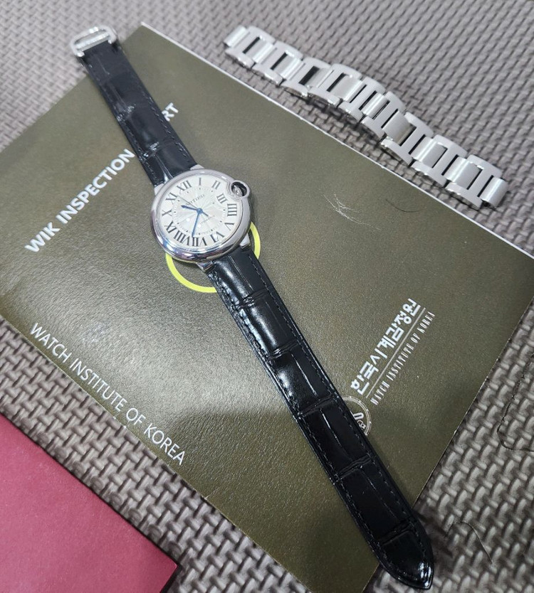 까르띠에 발롱블루 오토매틱 메탈 36mm 미듐사이즈 이미지