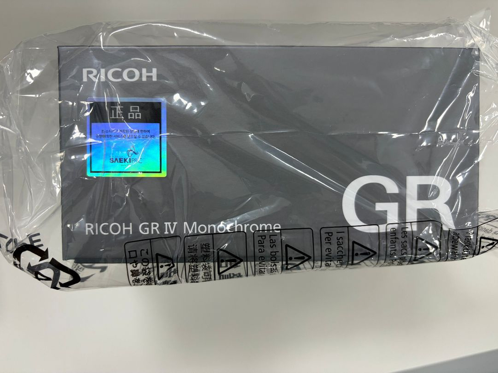 미개봉 리코 GR4 모노크롬 판매합니다 이미지