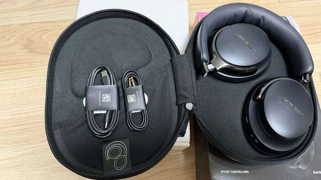 BOSE QC 울트라 2세데 블랙 판매합니다. 이미지