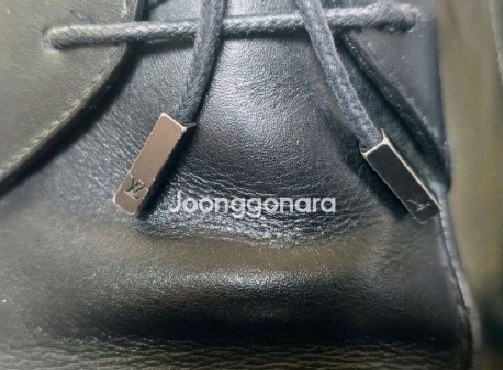 (가격인하) 정품 루이비통 로퍼 ( Louis Vuitton ) 남성 스퀘어토 더비 슈즈 275 사이즈 이미지