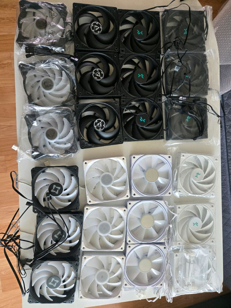 컴퓨터팬 시스템팬 수냉팬 cpu팬 케이스팬 판매합니다 수냉쿨러 공랭쿨러 팬 이미지