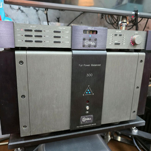 하이엔드 크렐 KRELL 300 파워 KRC-2 프리엠프 리모콘 포함 이미지