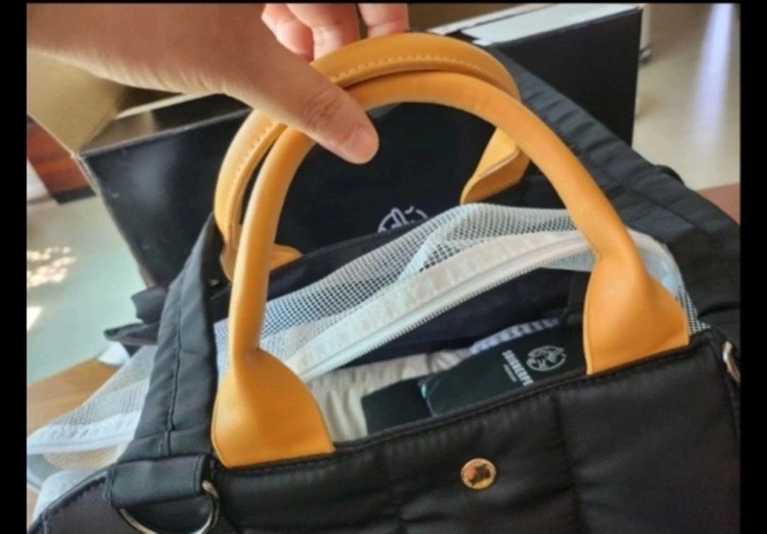 상태최상급 !! 강아지 이동가방 팝니다. 비행기반입가능 이미지