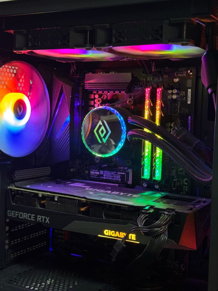 라이젠 5800x / rtx3070 고사양 게이밍 컴퓨터 이미지