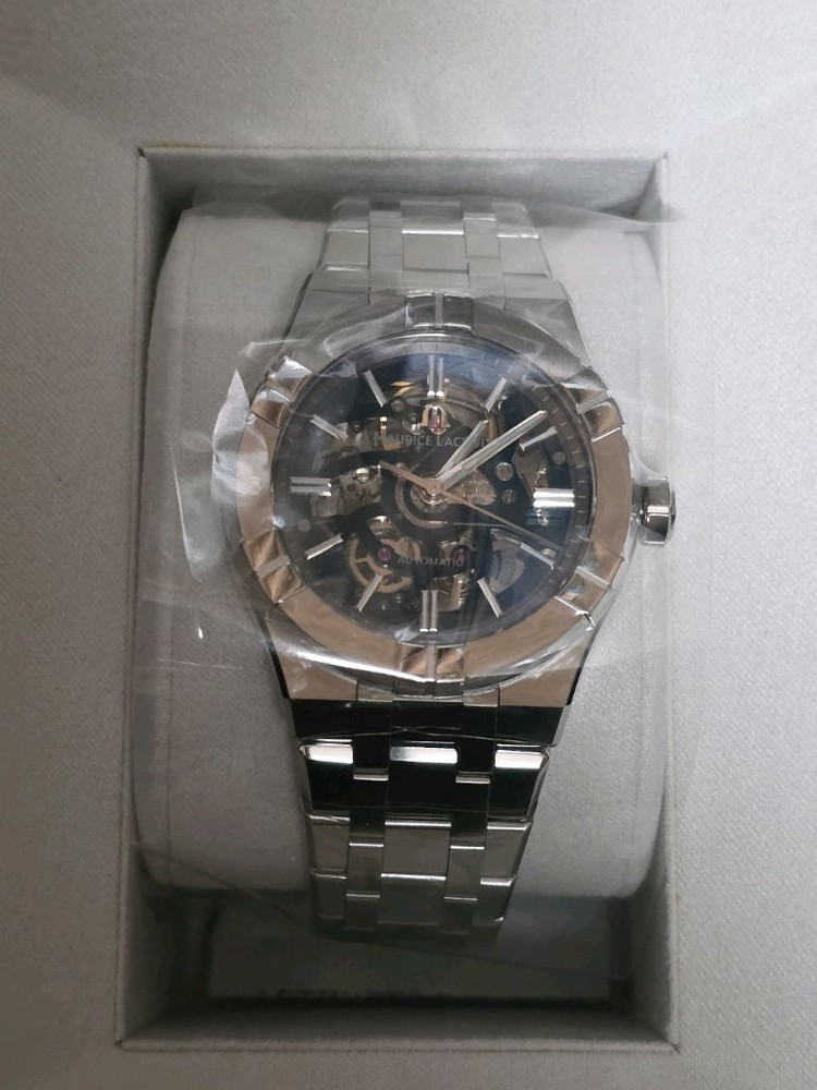모리스라크로와 아이콘 스켈레톤 오토매틱 39mm 메탈밴드 블루 다이얼 AI6007-SS002-031-1 미사용 이미지