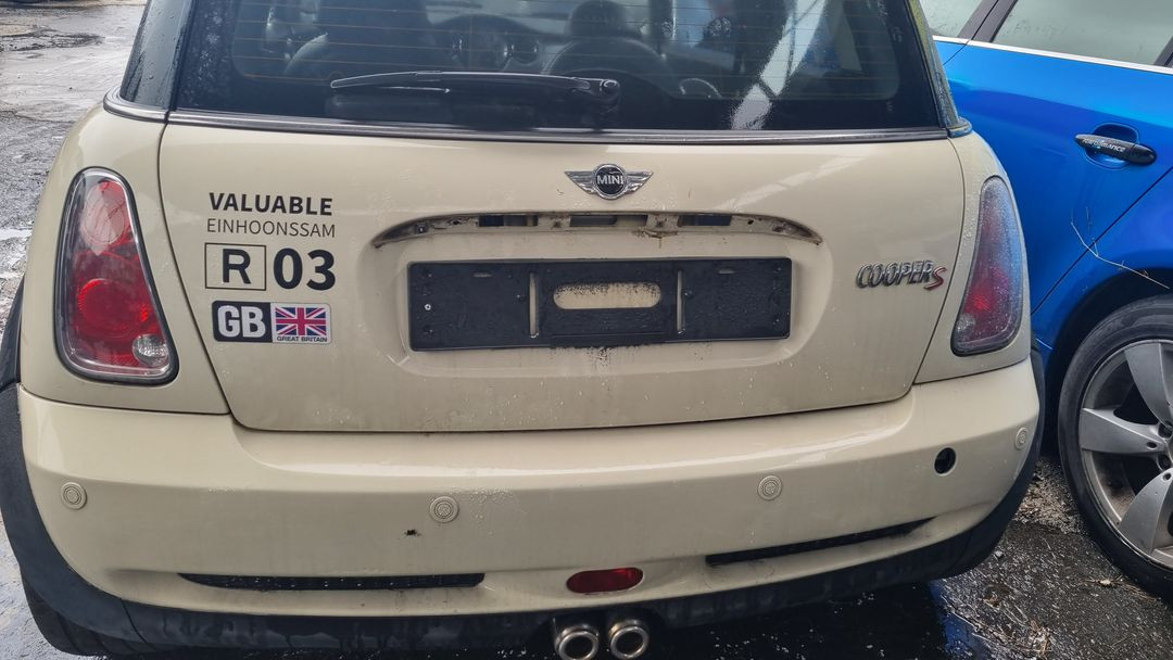 BMW 미니쿠퍼S 1.6 슈퍼차져 폐차로 부품판매 합니다 06년식 이미지