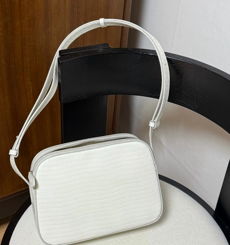낫띵리튼 리자드 포스트백 Lizard post bag 리본빛 lfm 레터 투티에 킨더살몬 이미지