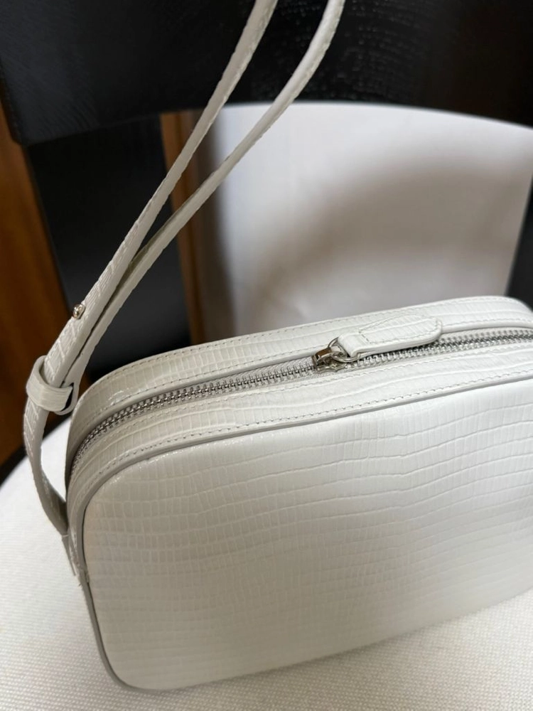 낫띵리튼 리자드 포스트백 Lizard post bag 리본빛 lfm 레터 투티에 킨더살몬 이미지