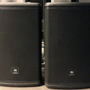 JBL EON715 파워드 스피커 2대 이미지