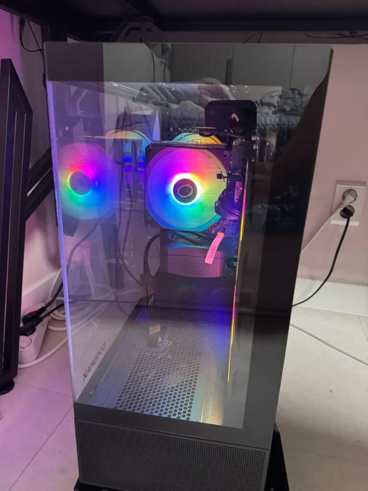 7800X3D, RTX5070 본체 팝니다 이미지
