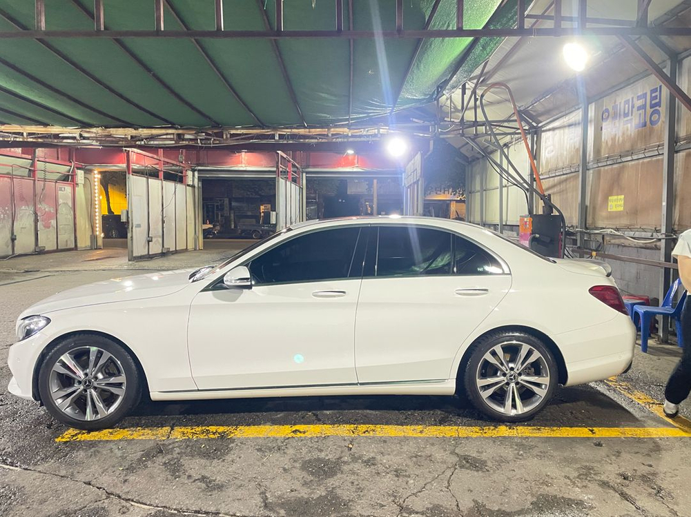 벤츠 c220d 아방가르드 이미지