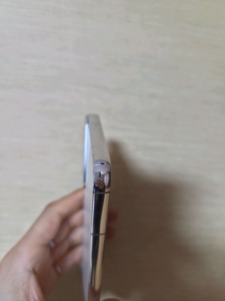 삼성 갤럭시 S22 화이트 256GB 가격내림 이미지