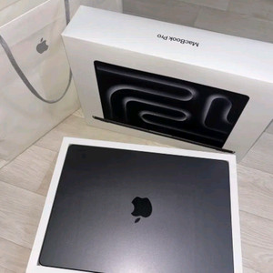 맥북 프로 M4 14 인치, 16gb, 1TB 스페이스 블랙 이미지