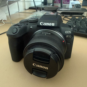 캐논 EOS R10 카메라, 렌즈 18-45mm 풀박스