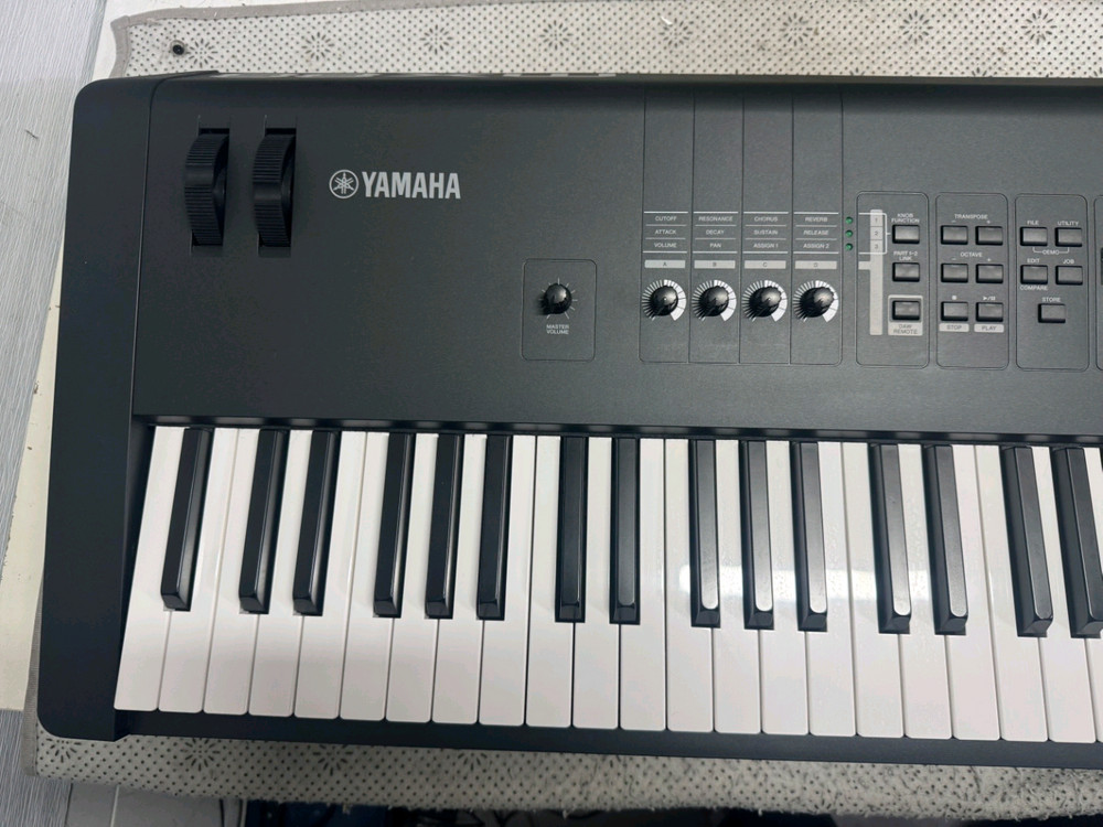 야마하 MX88 신디 판매 YAMAHA MX 88 신디사이저 이미지