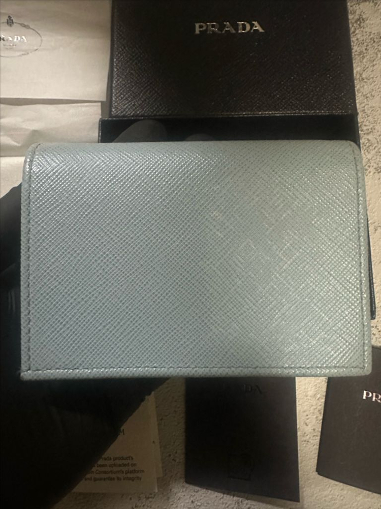 프라다 사피아노 반지갑 스카이블루 이미지