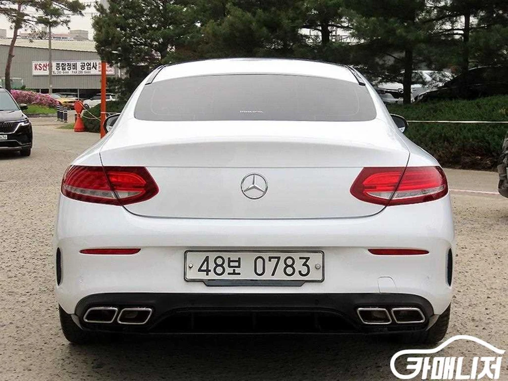 [벤츠]C클래스 W205 C200 쿠페 (5인승) 이미지