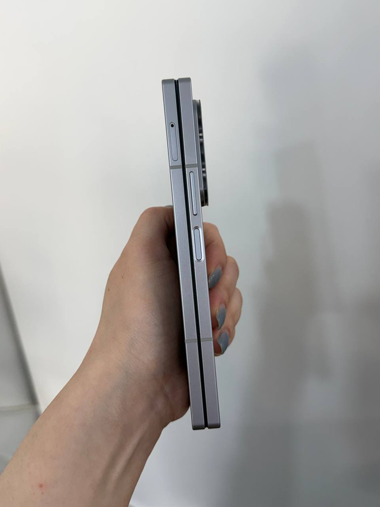갤럭시Z폴드6 실버 512GB Y1781 이미지