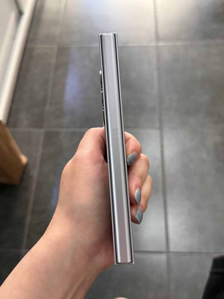갤럭시Z폴드6 실버 512GB Y1781 이미지