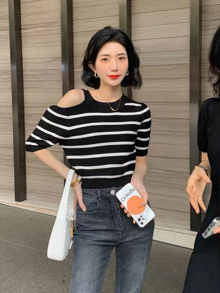 줄무늬 스트라이프 오프숄더 크롭 니트 이미지