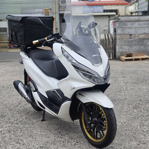 20년식 혼다 PCX 125 판매합니다 이미지