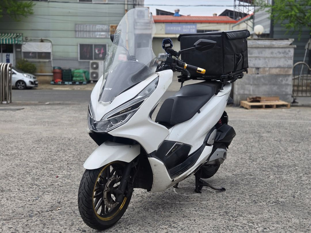 20년식 혼다 PCX 125 판매합니다 이미지