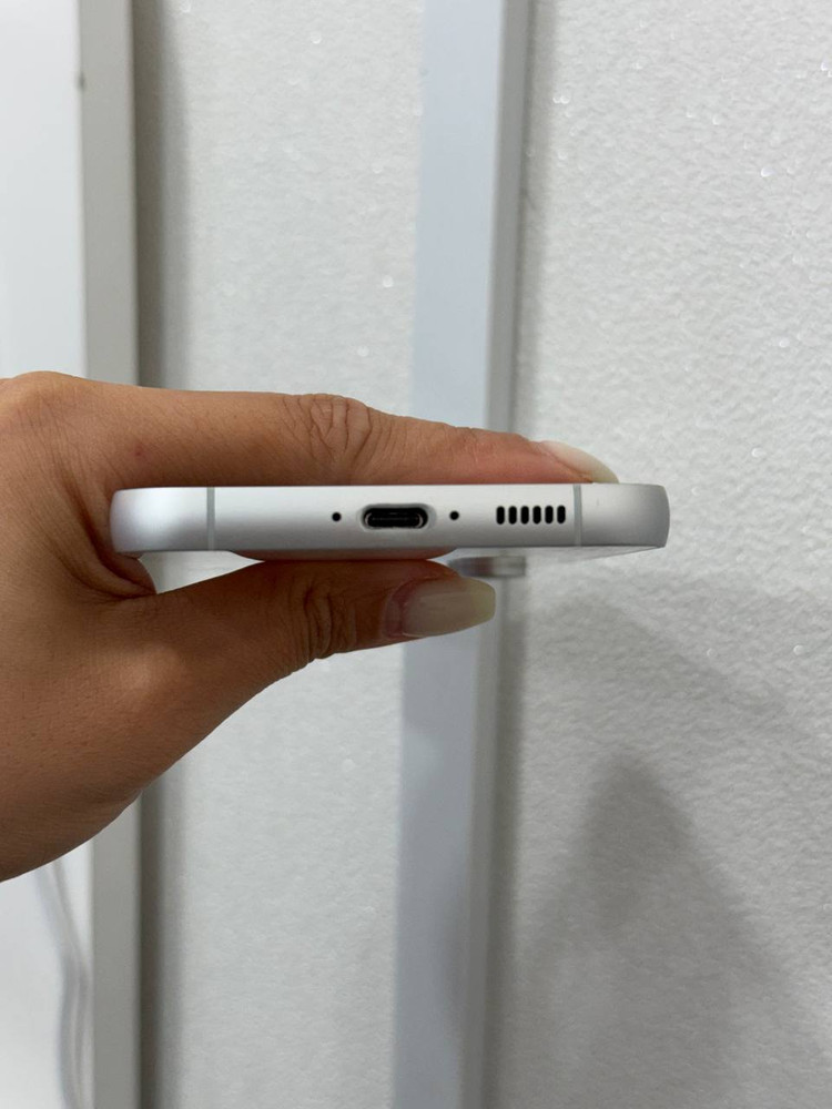 갤럭시S23FE 크림 256GB Y1784 이미지