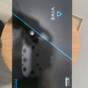VR 헤드셋 HTC vive 1세대 이미지