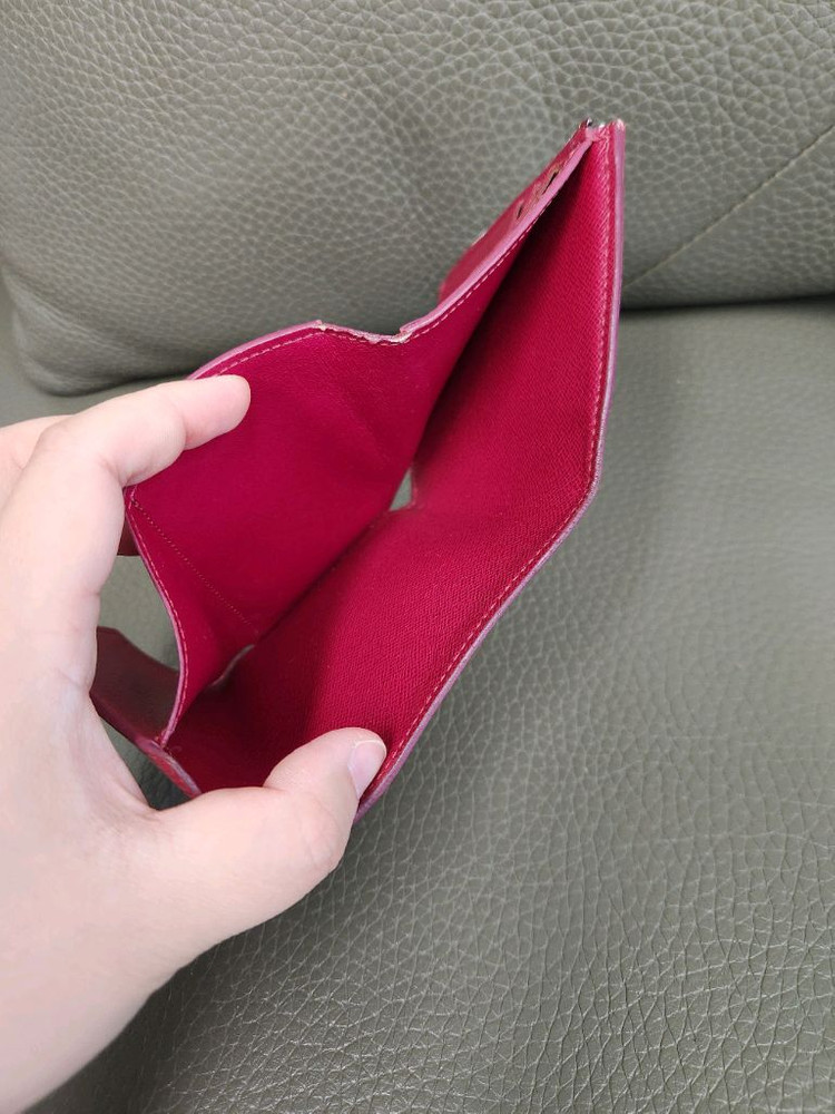 루이비통 에삐 빅토린 반지갑 푸시아 이미지