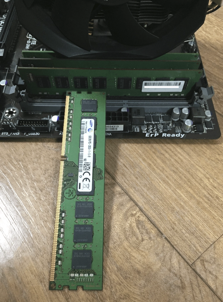 A급 정품 삼성전자 DDR3-1600(PC3-12800) 8GB 1개, 총 8GB입니다. 이미지