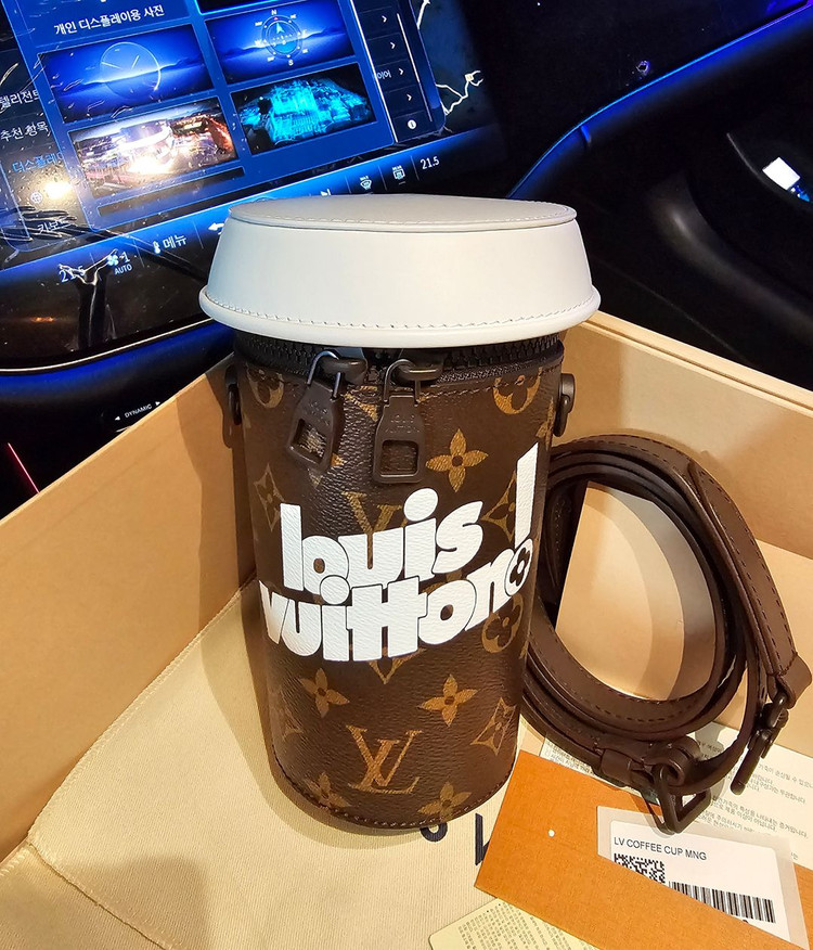 루이비통 버질아블로 한정판 커피컵 크로스백 (새상품) 이미지