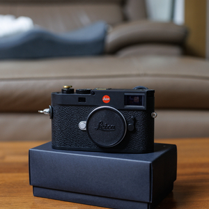 라이카 m11과 보익 렌즈 2개(50mm, 21mm) 일괄로 판매합니다.