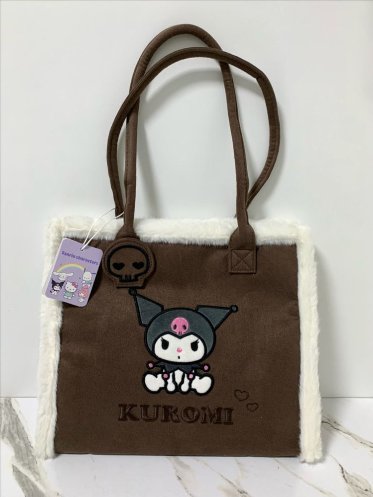 산리오 쿠로미 스웨이드 털 토트백 이미지