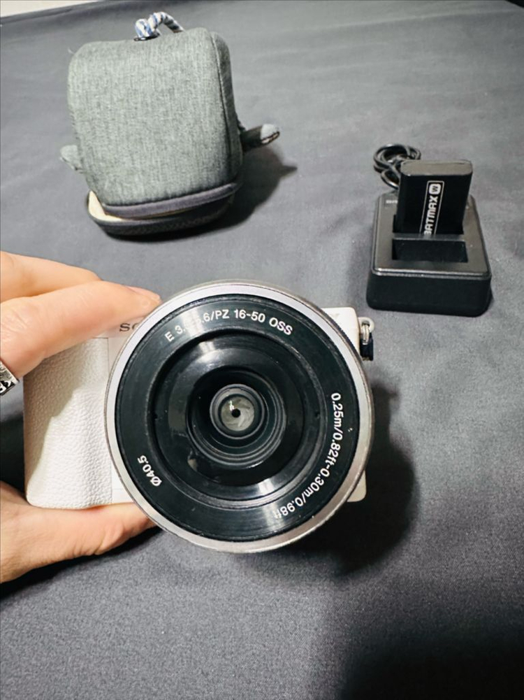 소니 A5100 카메라 세트 이미지