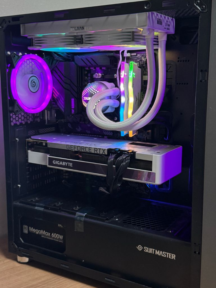 라이젠 5800x / rtx3070ti 작업용 게이밍 컴퓨터 이미지