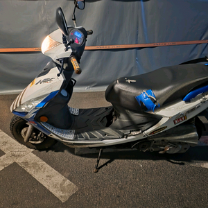 스즈키 넥스125 gsr125 스쿠터 오토바이 이미지