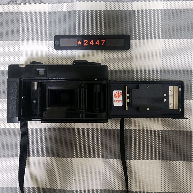 코니카 C 35 AF 필름카메라 이미지